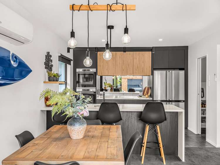 151 Rocking Horse Road Southshore_8