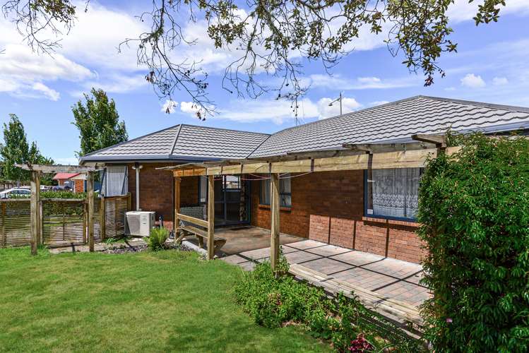 14 Farnborough Drive Nawton_11