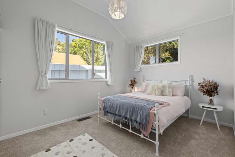 234 Sutherland Road Lyall Bay_11