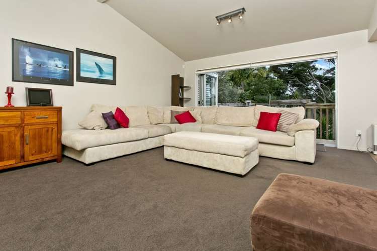 87 Aeroview Drive Beach Haven_12