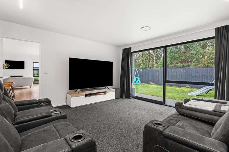 15 Monte Crescent Lincoln_17