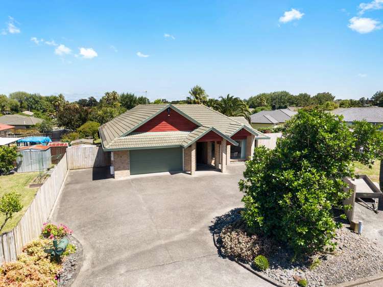 9 Trossach Place Wattle Downs_1