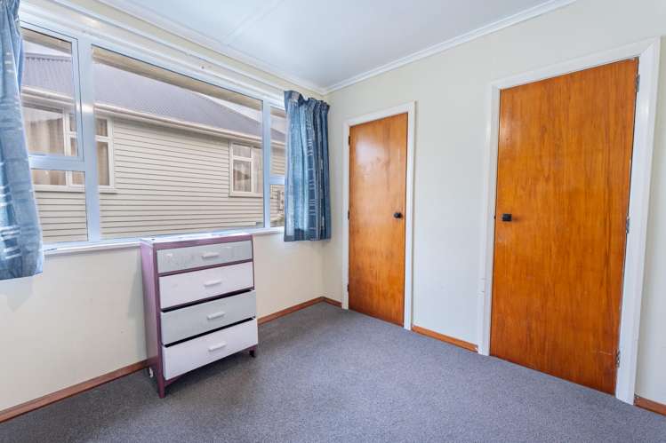 72 MacDonald Street Marchwiel_10