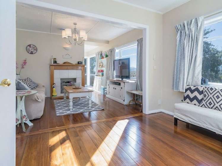 23 Jenner Road Toi Toi_5