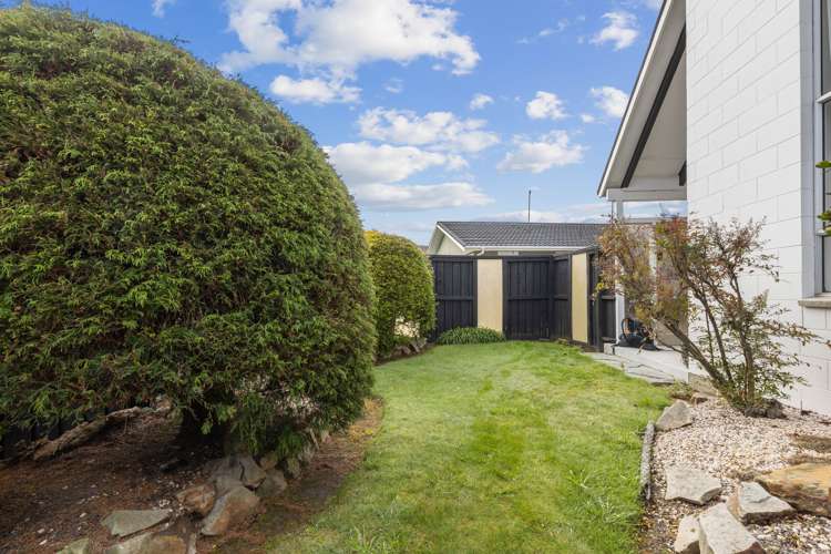 42a Delaware Crescent Russley_14