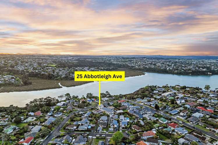 25 Abbotleigh Avenue Te Atatu Peninsula_12