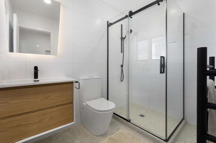 45 Cochrane Avenue Arkles Bay_24