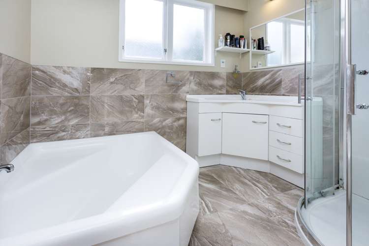 19 Sunnyview Drive Brown Owl_11