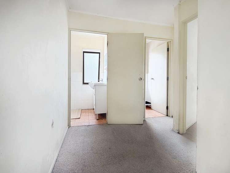 68 Hallberry Road Mangere East_19