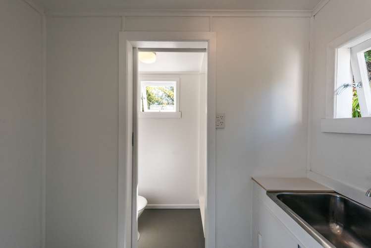 19 Victoria Road Onetangi_11