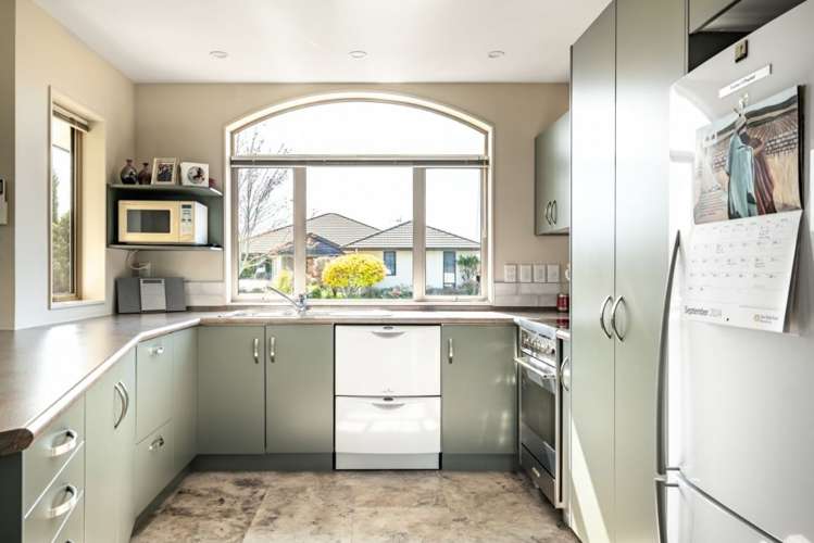 13 Kendall View Stoke_5