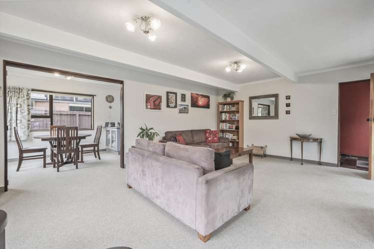 68 Lake Terrace Road Burwood_7