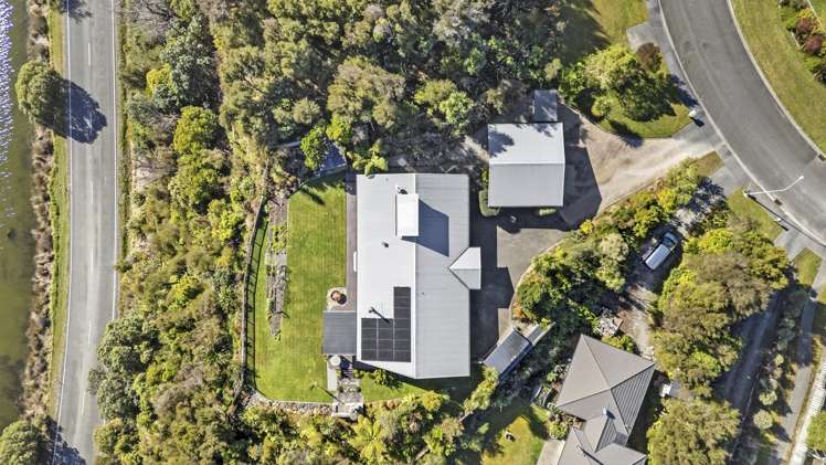 30 Ruataniwha Drive Collingwood_24