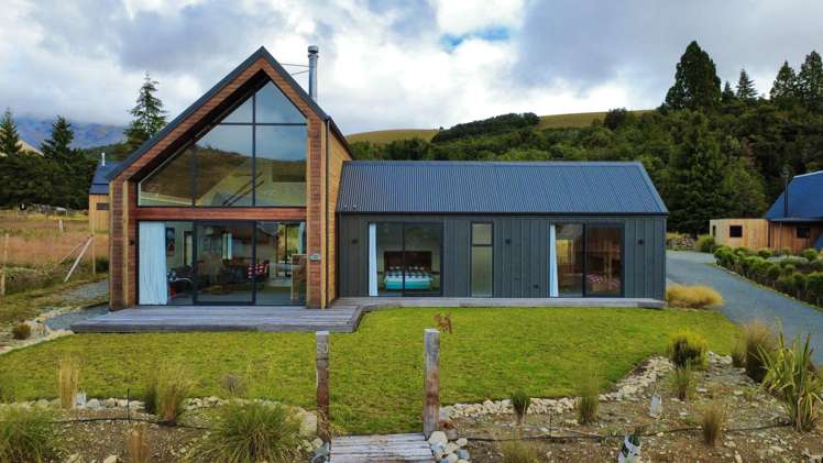 50 Luge Loop Castle Hill_37