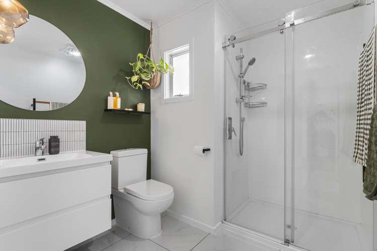 110 Everitt Crescent Whangamata_25