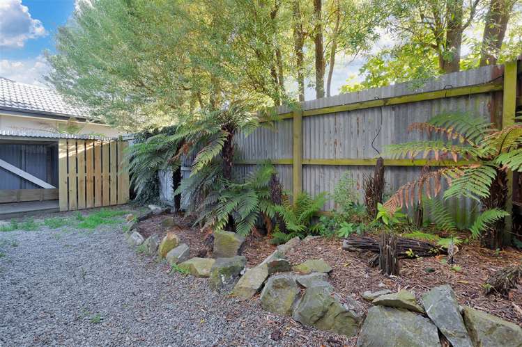 63 Batten Grove The Pines Beach_20