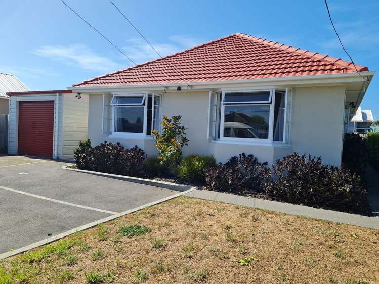 364 Pages Road Aranui_25