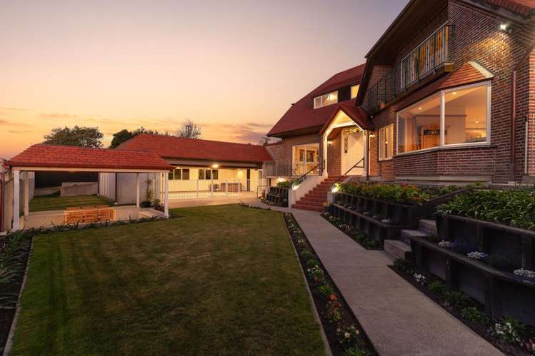 7 Nederland Avenue Burwood_41