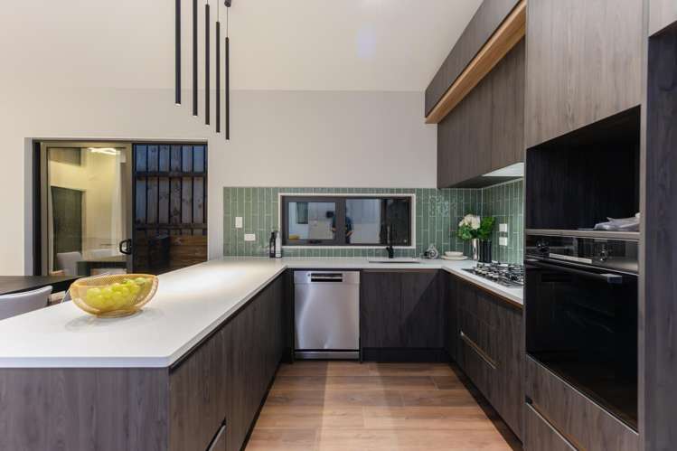 82 Huanui Drive Orewa_9