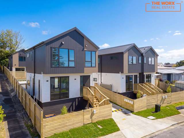 Affordable Freehold Living in Mount Roskill