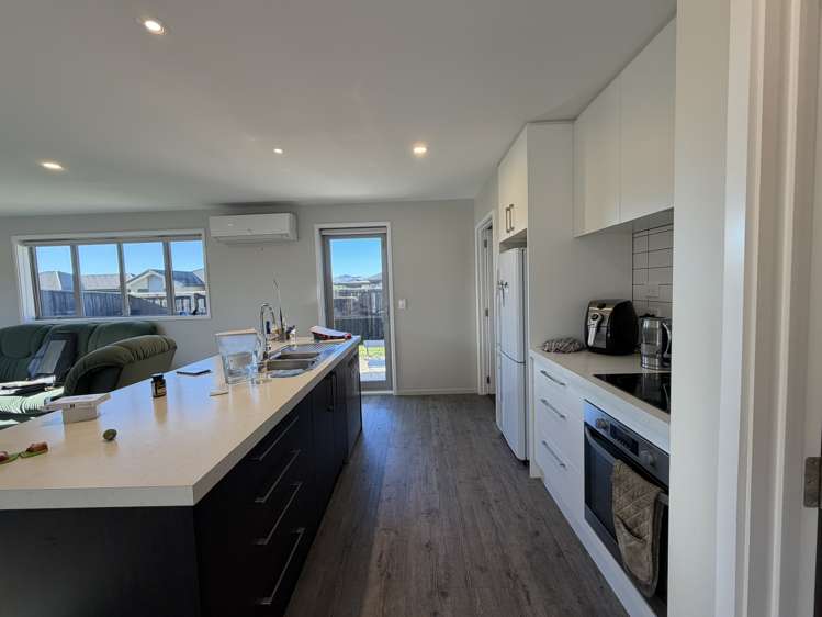 79 Sunline Avenue Lincoln_6