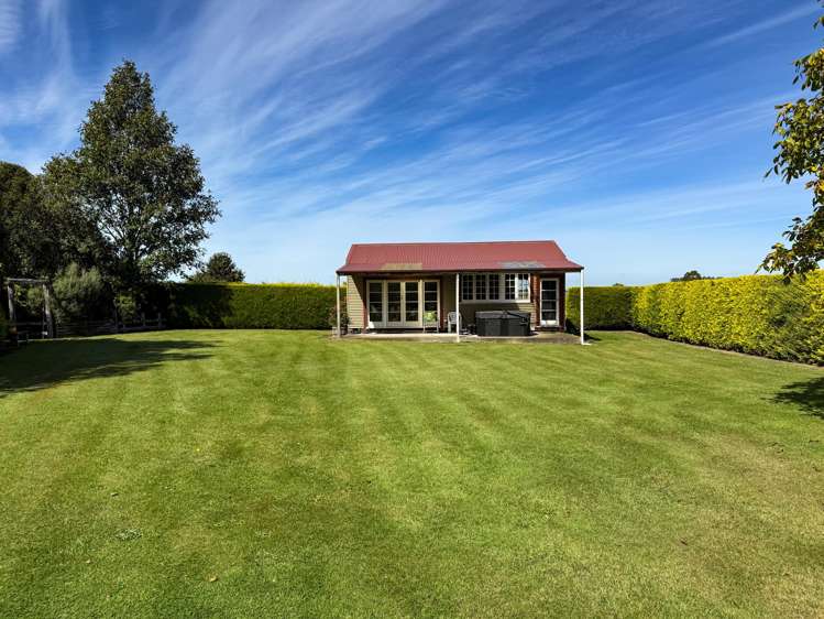 372 Looney Road South Hillend_18