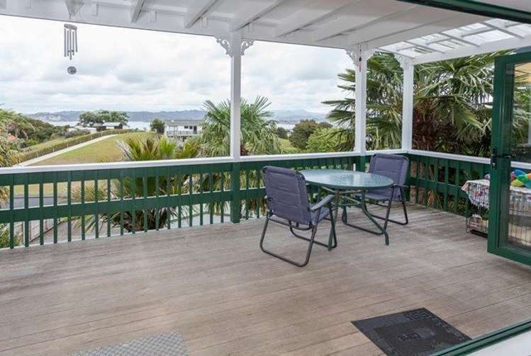 1 Pohutukawa Grove_0