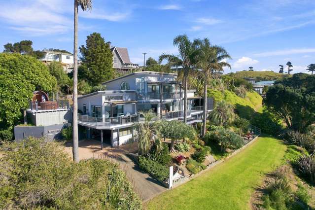 6577 Pouto Road Pouto_1