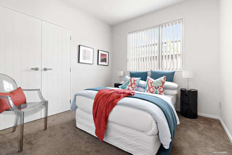 4 Ballindrait Drive Flat Bush_17