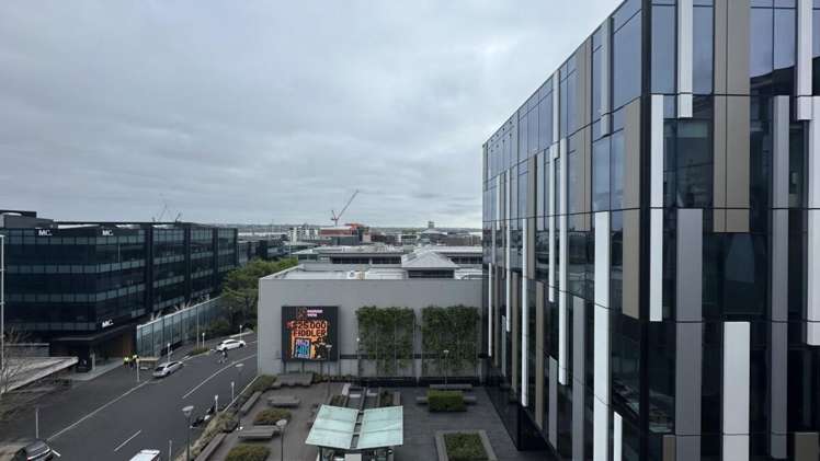 151 Victoria Street West City Centre_10