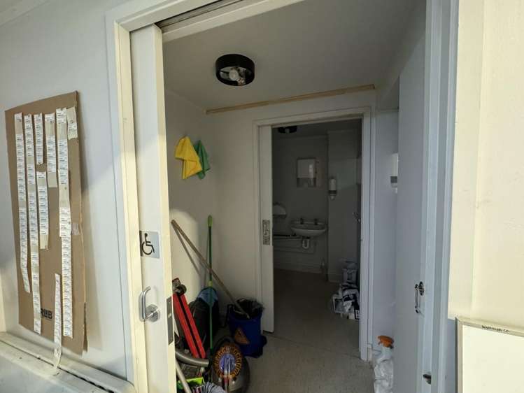 402 Broadway Newmarket_11