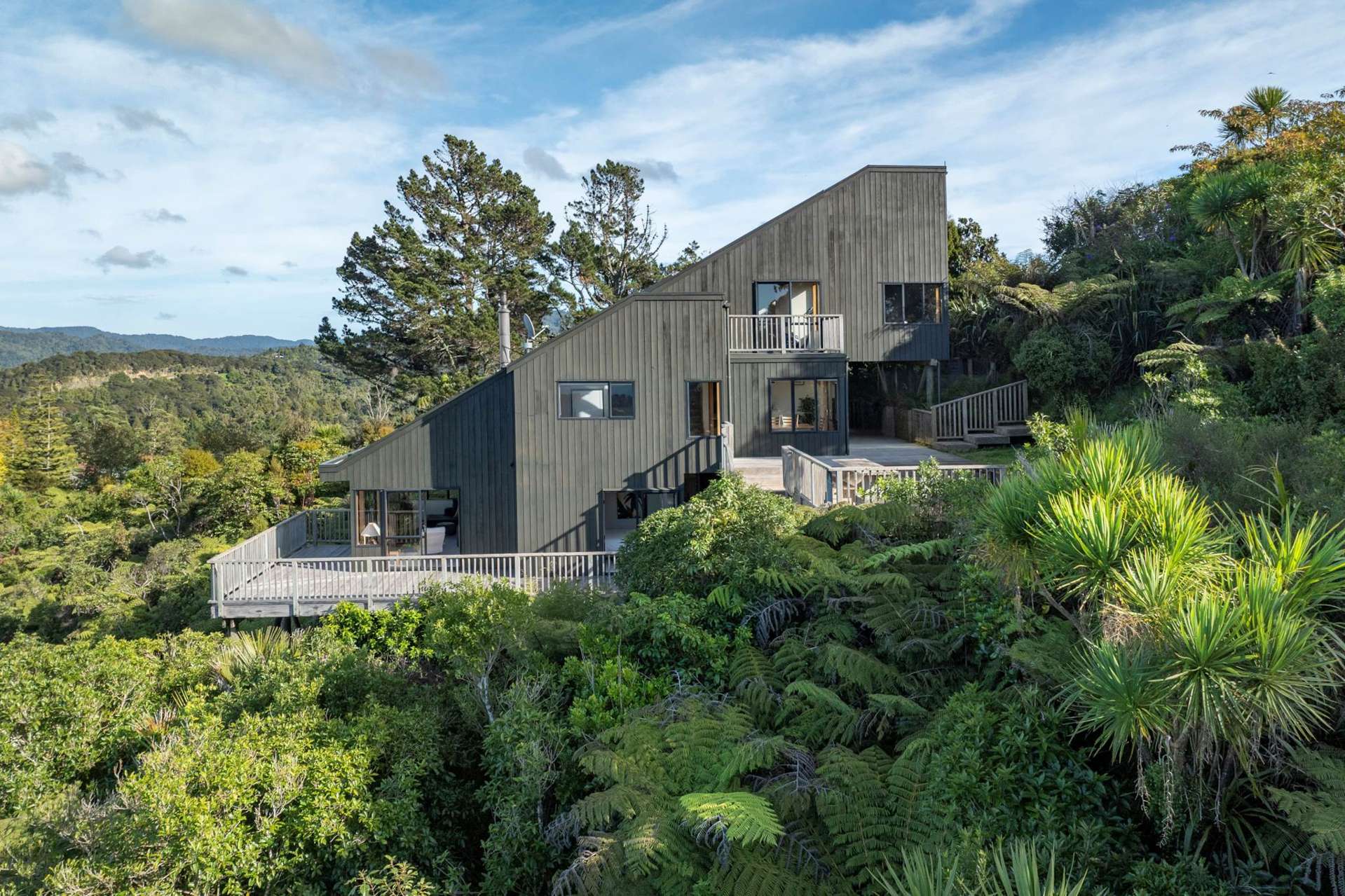 213 Scenic Drive Titirangi_0