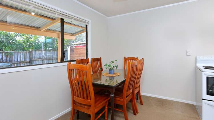 2/103 Sturges Road Henderson_5
