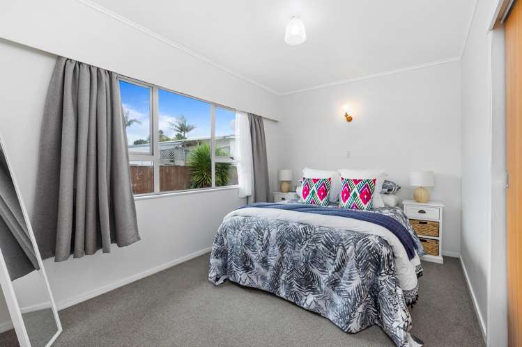 2/17 Doment Crescent Orewa_1