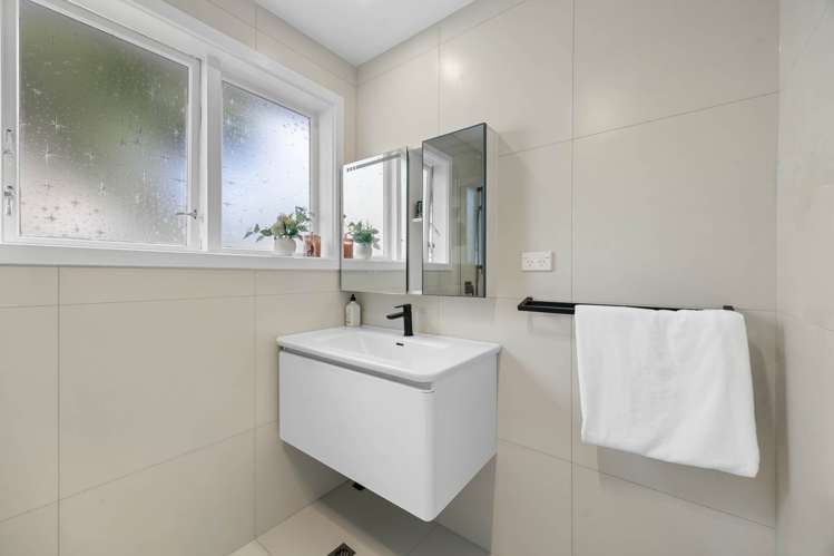 27B Keegan Drive Massey_12