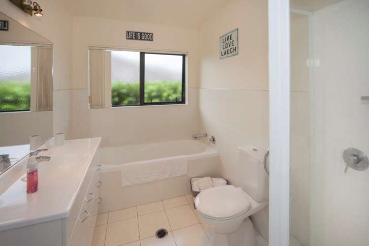 76 South Kensington Way Henderson_13