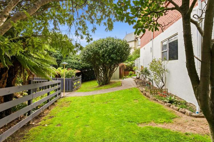 42 Cliffs Road St Clair_38