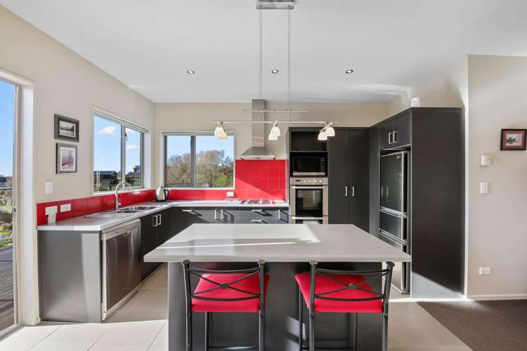 12 Lake View Place Fairhall_14