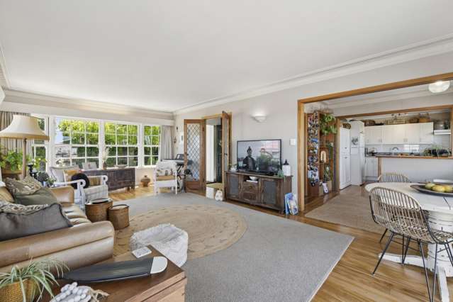 1/96 Bradbury Road Botany Downs_2