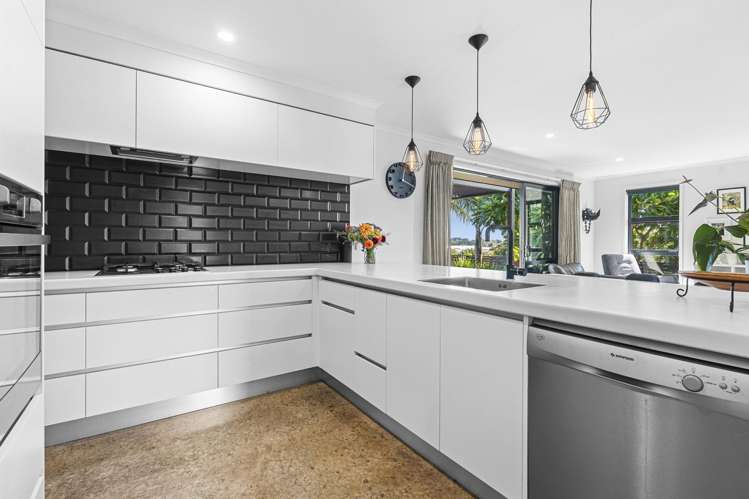 5 Cessna Lane Glen Avon_7