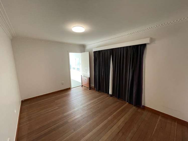 8 Brains Road Kelston_6