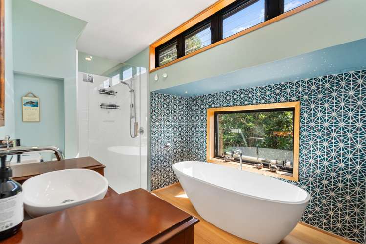 27 Queens Drive Oneroa_13