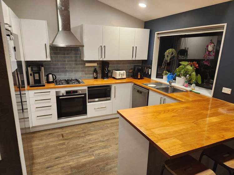 8 Squire Way Richmond_6