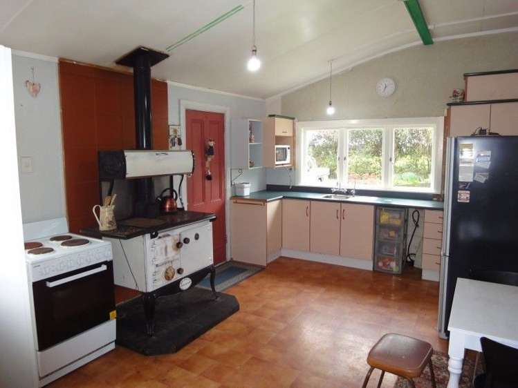 82738 State Highway 2 Pahiatua_15