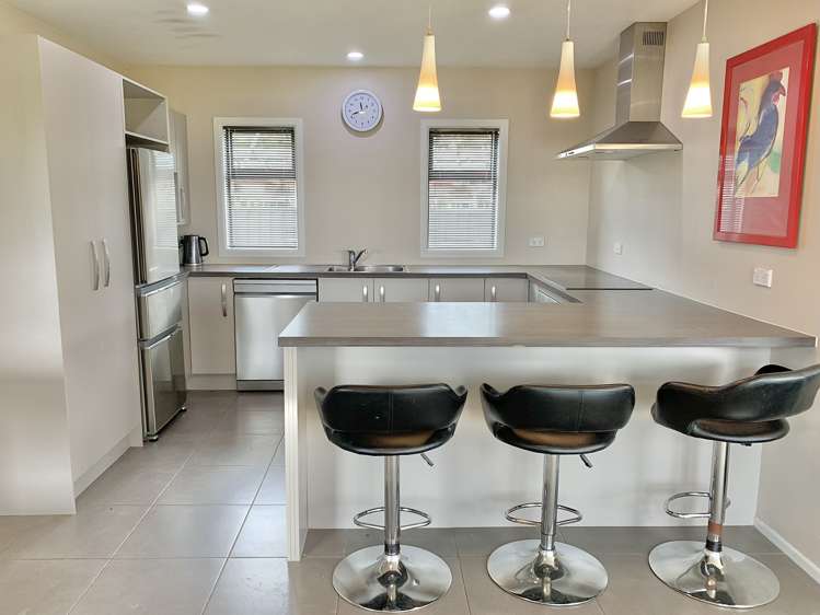 8 Latham Stubbs Crescent Waipawa_8