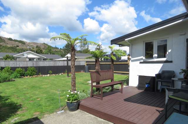 75 Shiel Street Reefton_2