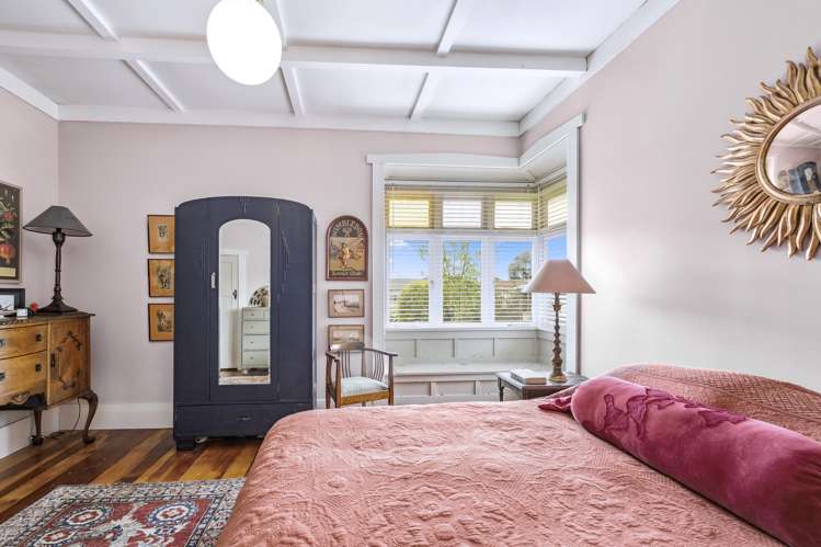 44 Robertson Street Glenholme_15