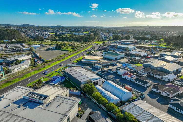 132 Main Road Kumeu_15