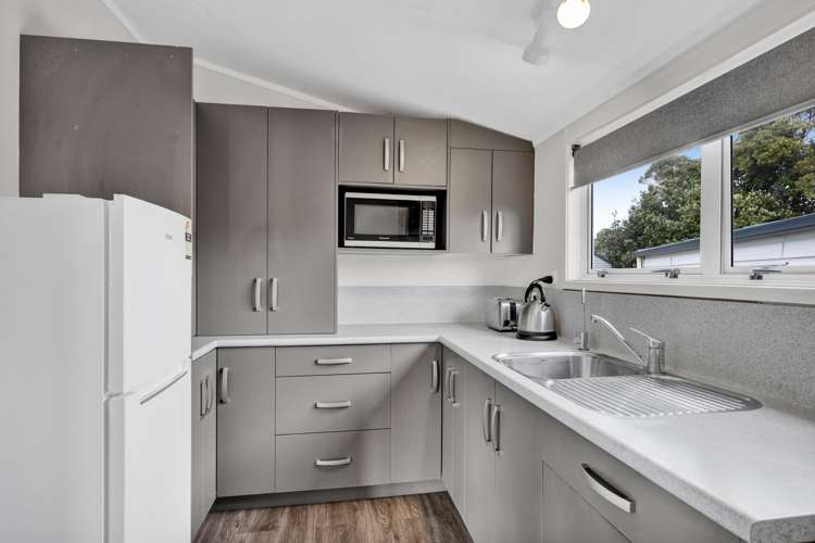 8 Hughson Place Opunake_5