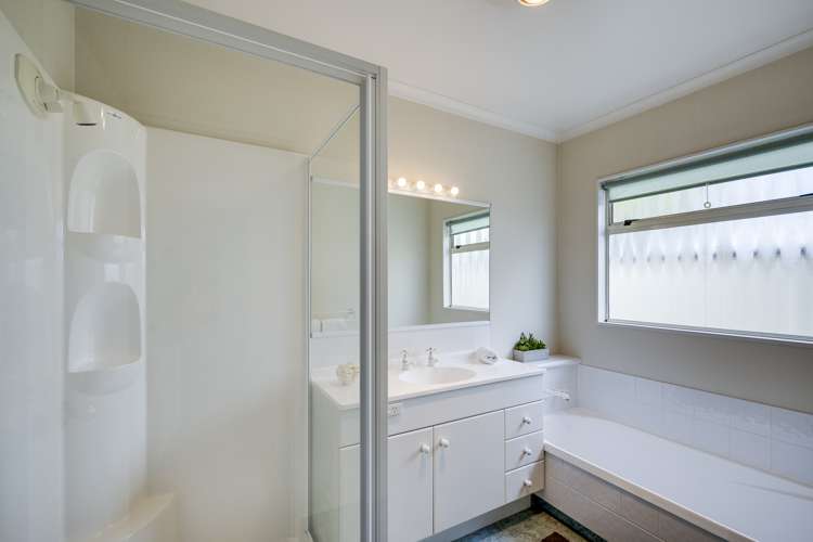 19 Addington Place Taradale_16